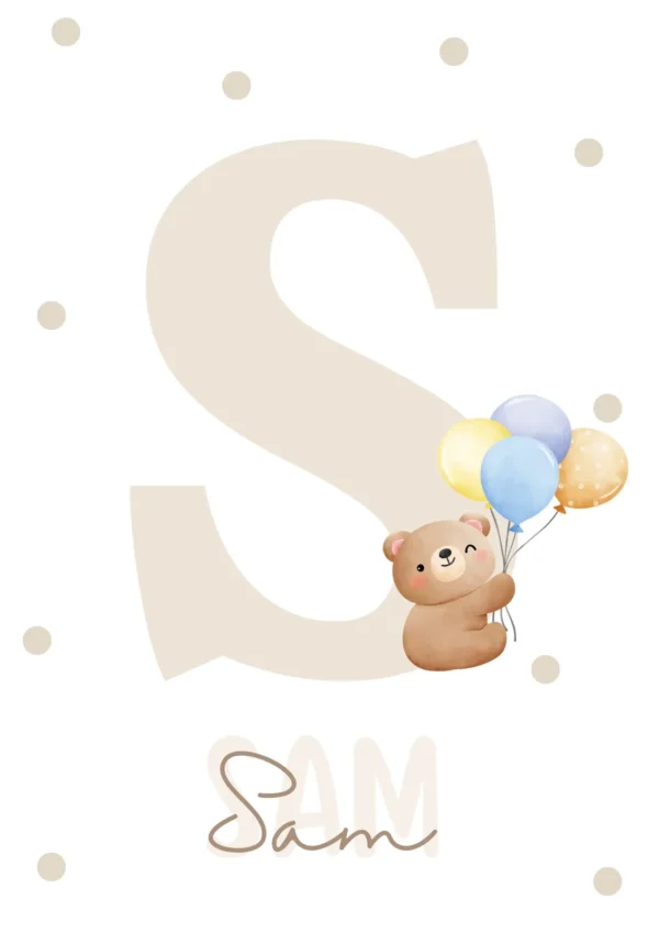 Affiche initiale personnalisée avec nom ourson qui fait un clin d’œil