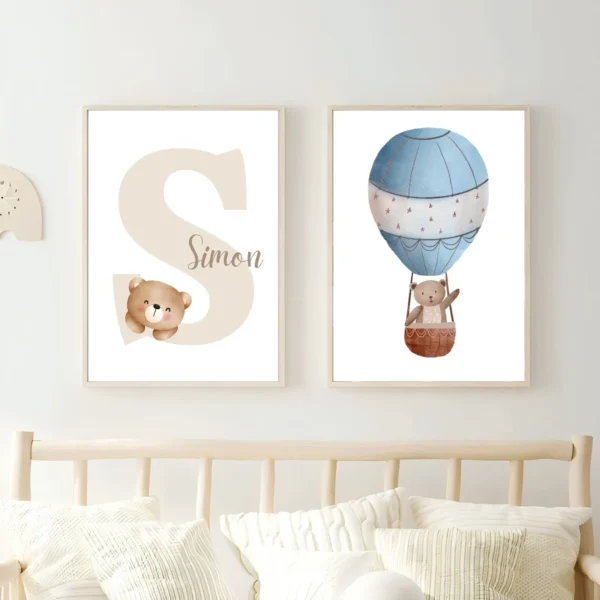 Conjuntos (25) Lot d’affiches enfant ourson en montgolfière et initiale