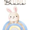 Affiche enfant personnalisée lapin sur l’arc-en-ciel